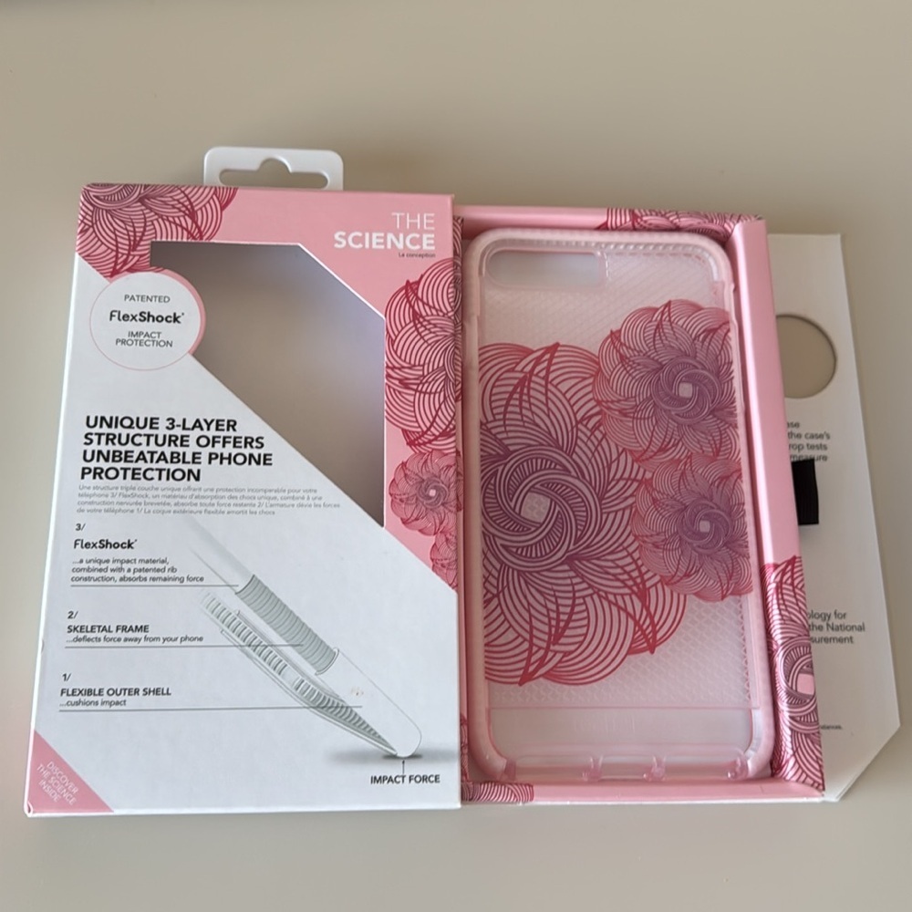 Tech 21 iPhone 8 Plus protective case - Picture 3 of 11